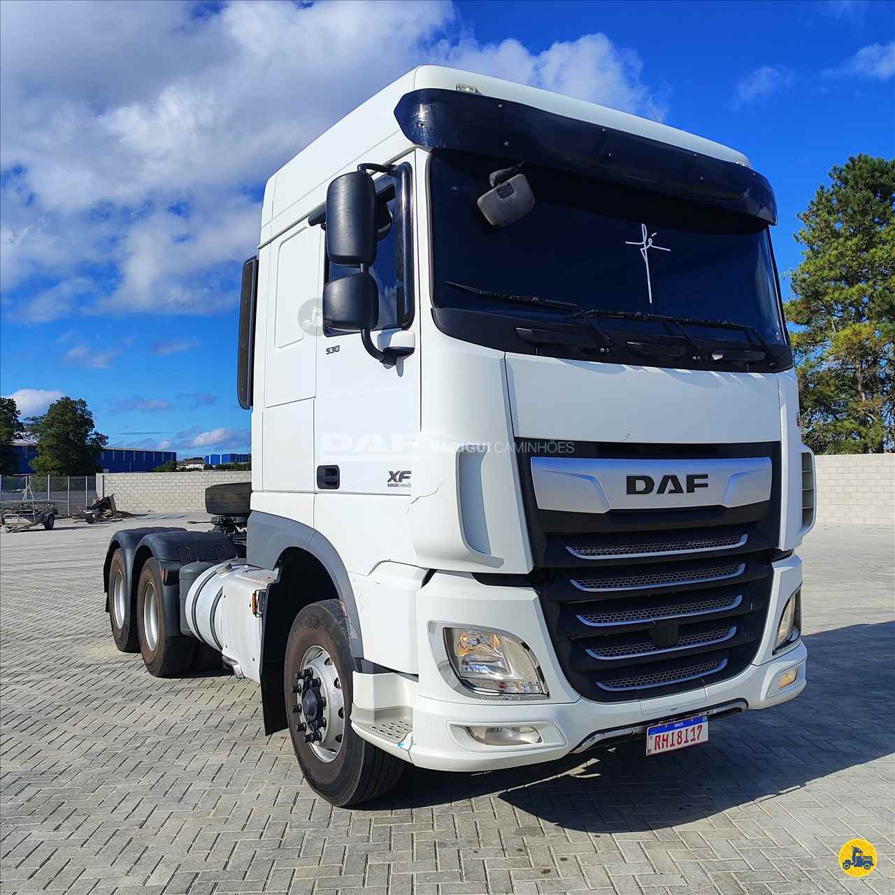 CAMINHAO DAF DAF XF105 530 Cavalo Mecânico Cavalo 6x4 DAF Barigui Curitiba SAO JOSE DOS PINHAIS PARANÁ PR